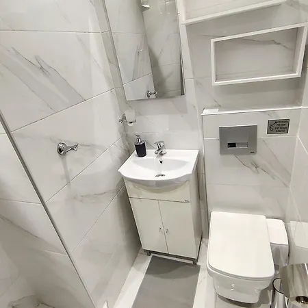 Pretty Petitie Fully Equipped Center Thessaloniki