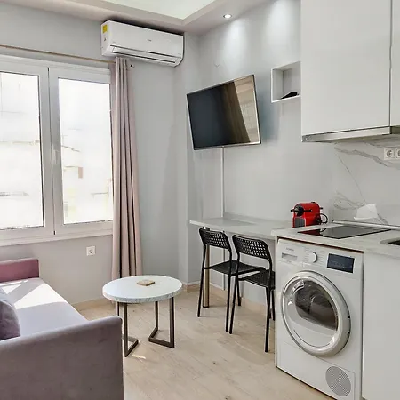 Pretty Petitie Fully Equipped Center Thessaloniki
