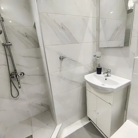 Apartment Pretty Petitie Fully Equipped Center